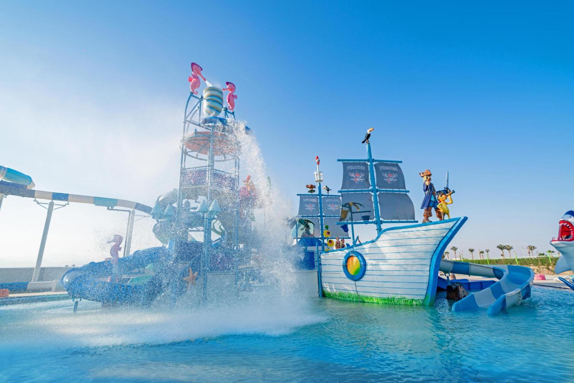 Movenpick Waterpark Resort & Spa Soma Bay Exterior photo