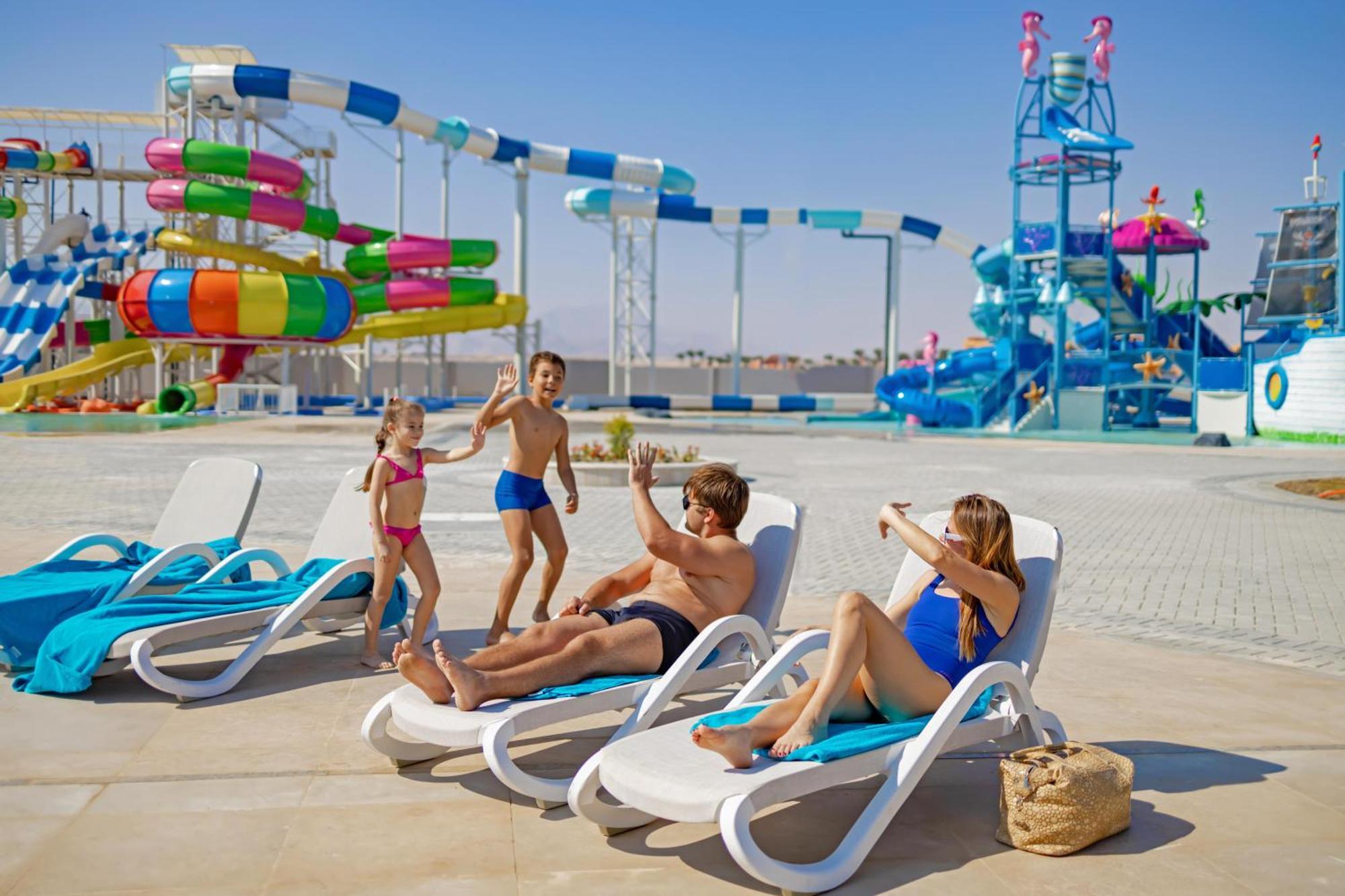 Movenpick Waterpark Resort & Spa Soma Bay Exterior photo