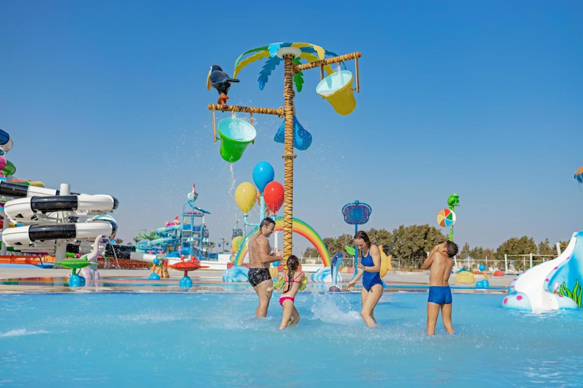 Movenpick Waterpark Resort & Spa Soma Bay Exterior photo