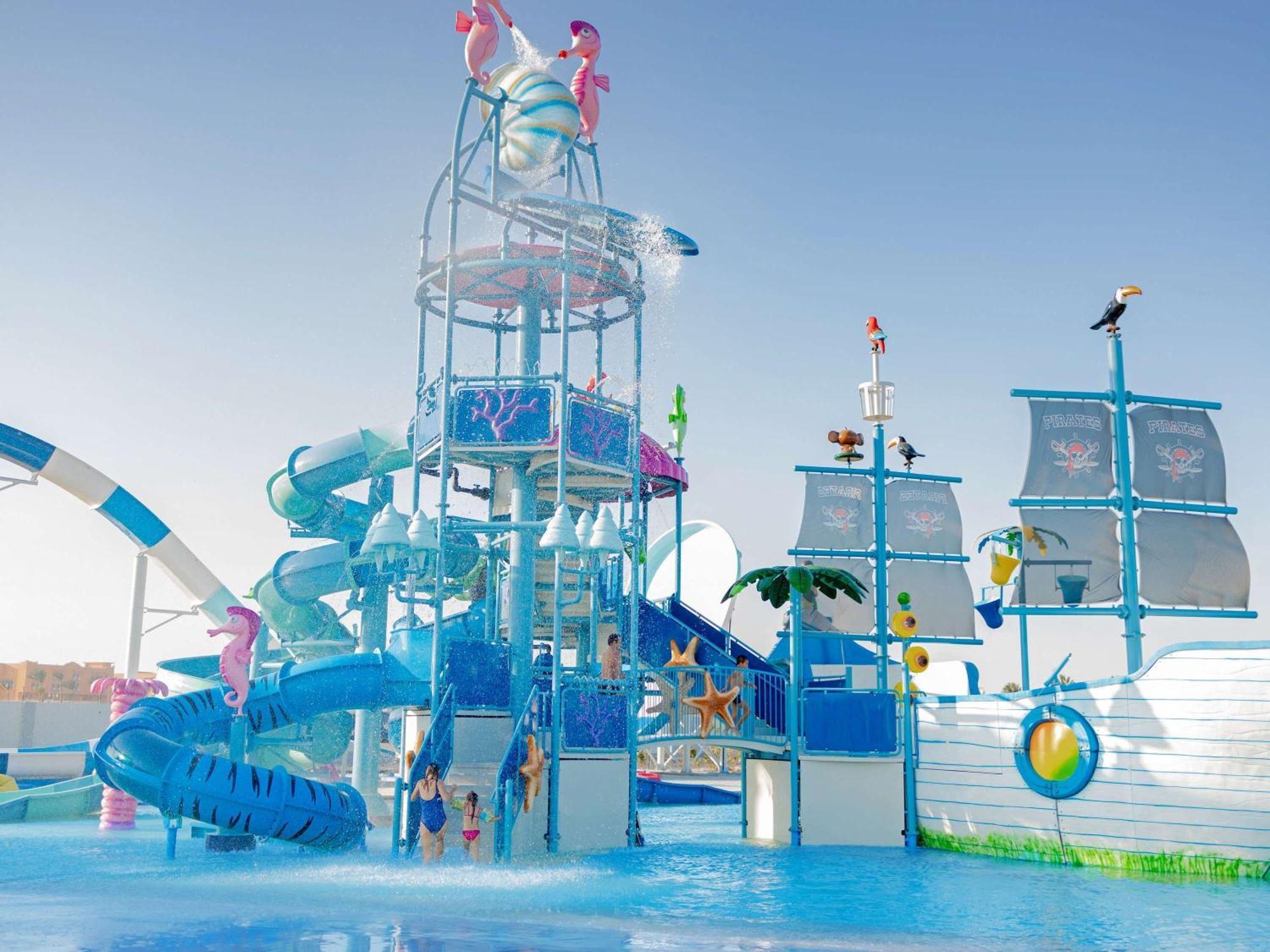 Movenpick Waterpark Resort & Spa Soma Bay Exterior photo