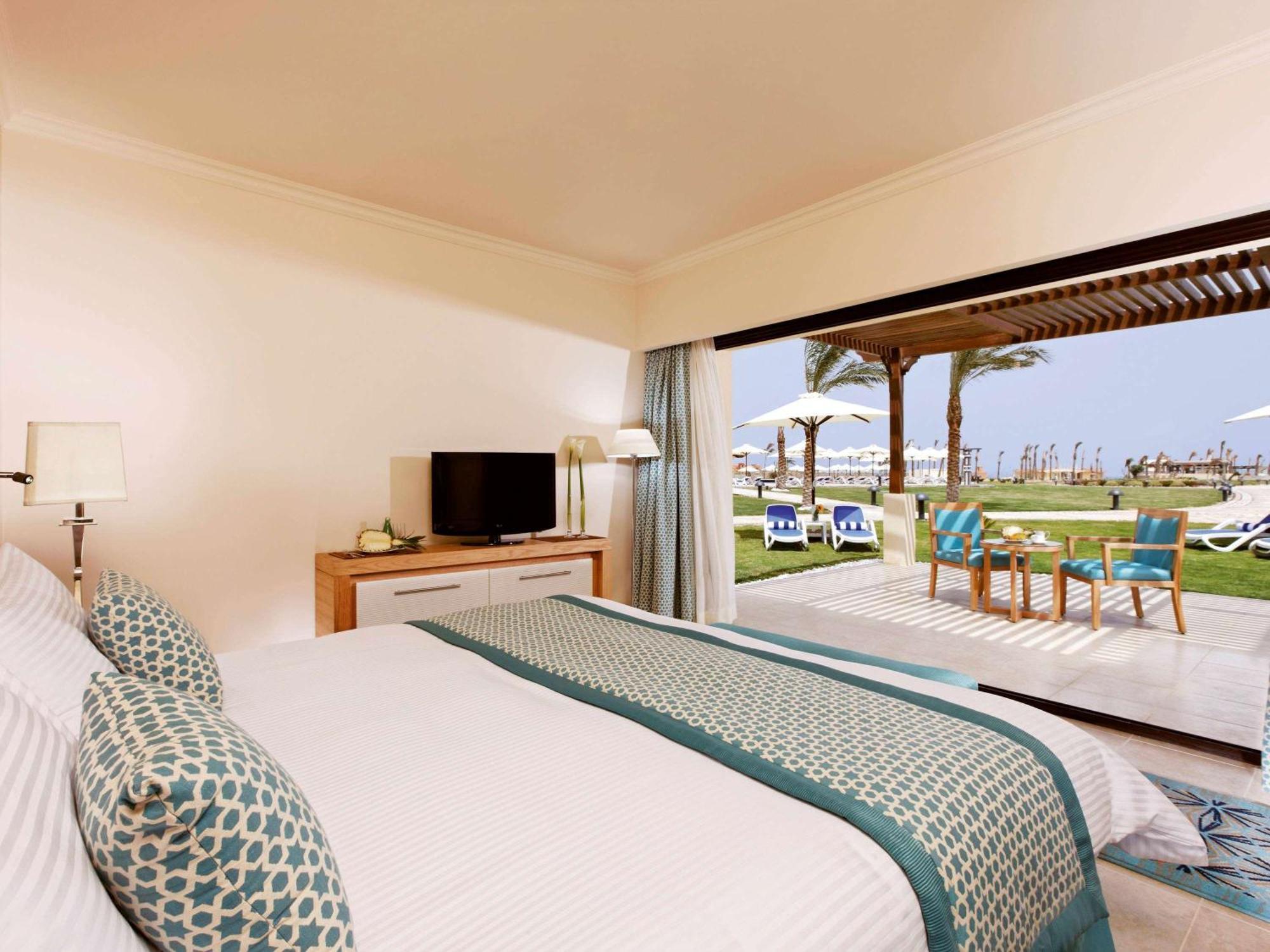 Movenpick Waterpark Resort & Spa Soma Bay Exterior photo
